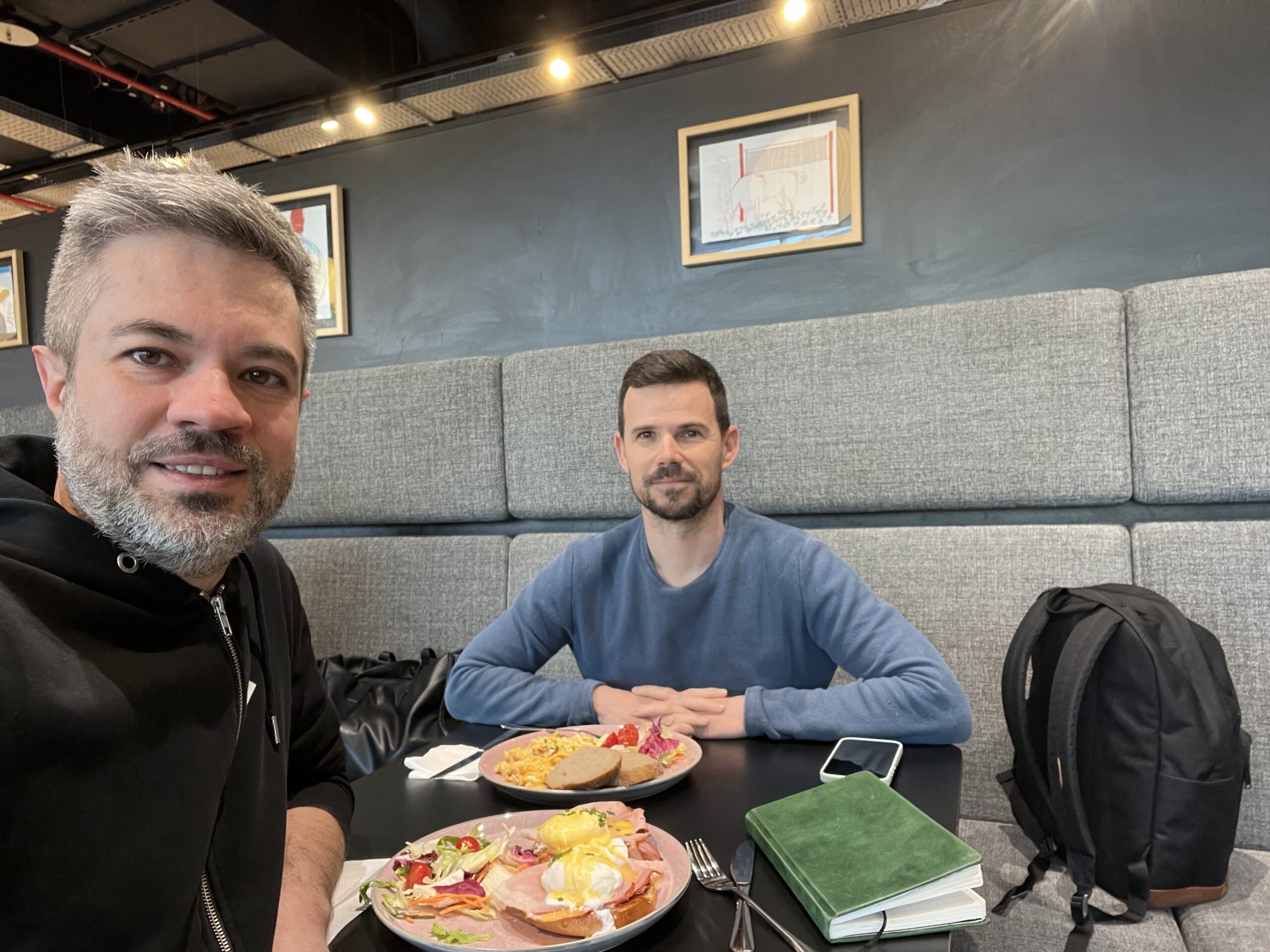 Článok Raňajky v meste s Jozefom Simonom